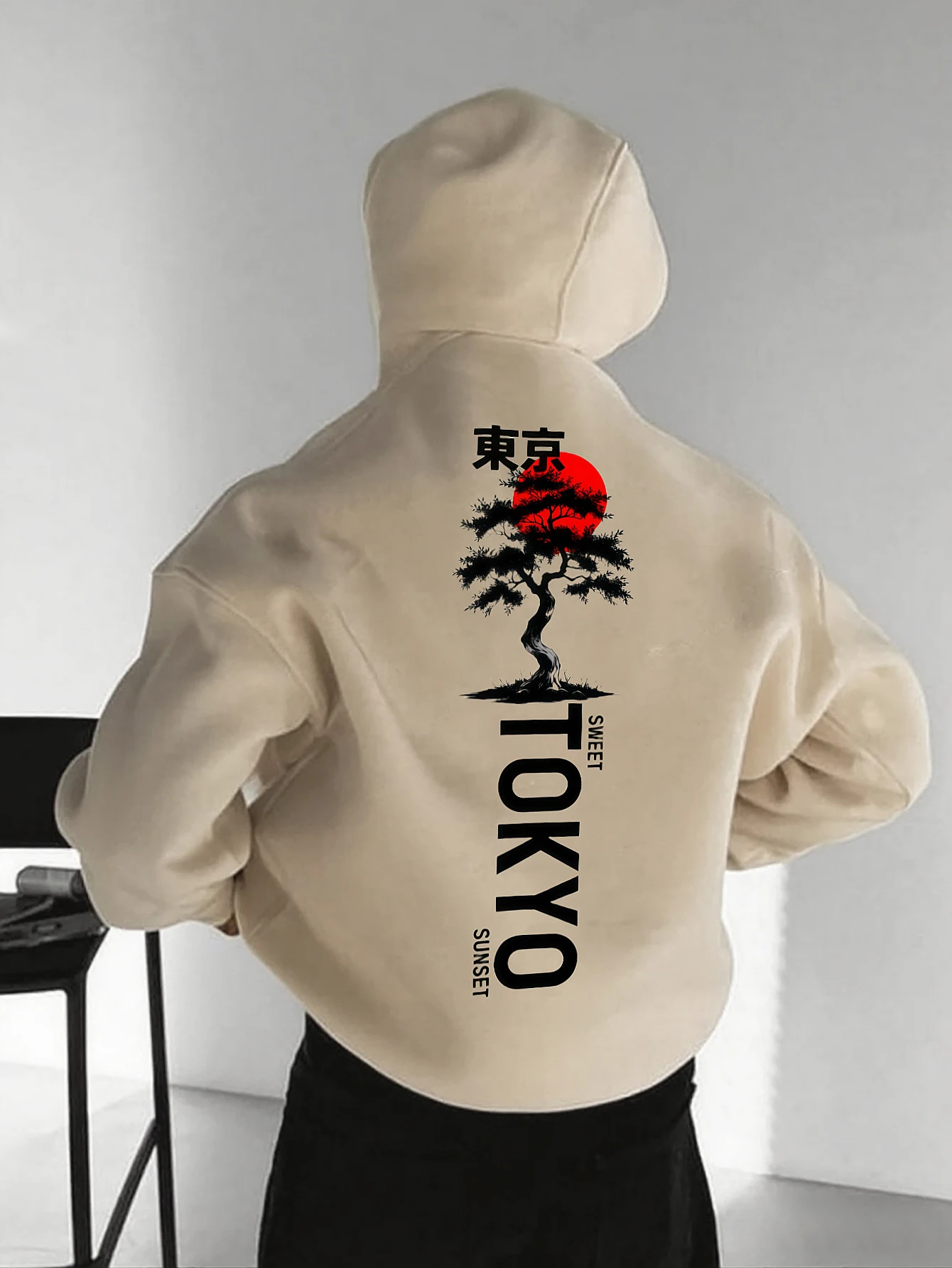 

Men's Fashion Hoodie,with English and Tree Prints, Stylish Casual Pullover for Autumn/Winter Outdoor Wear