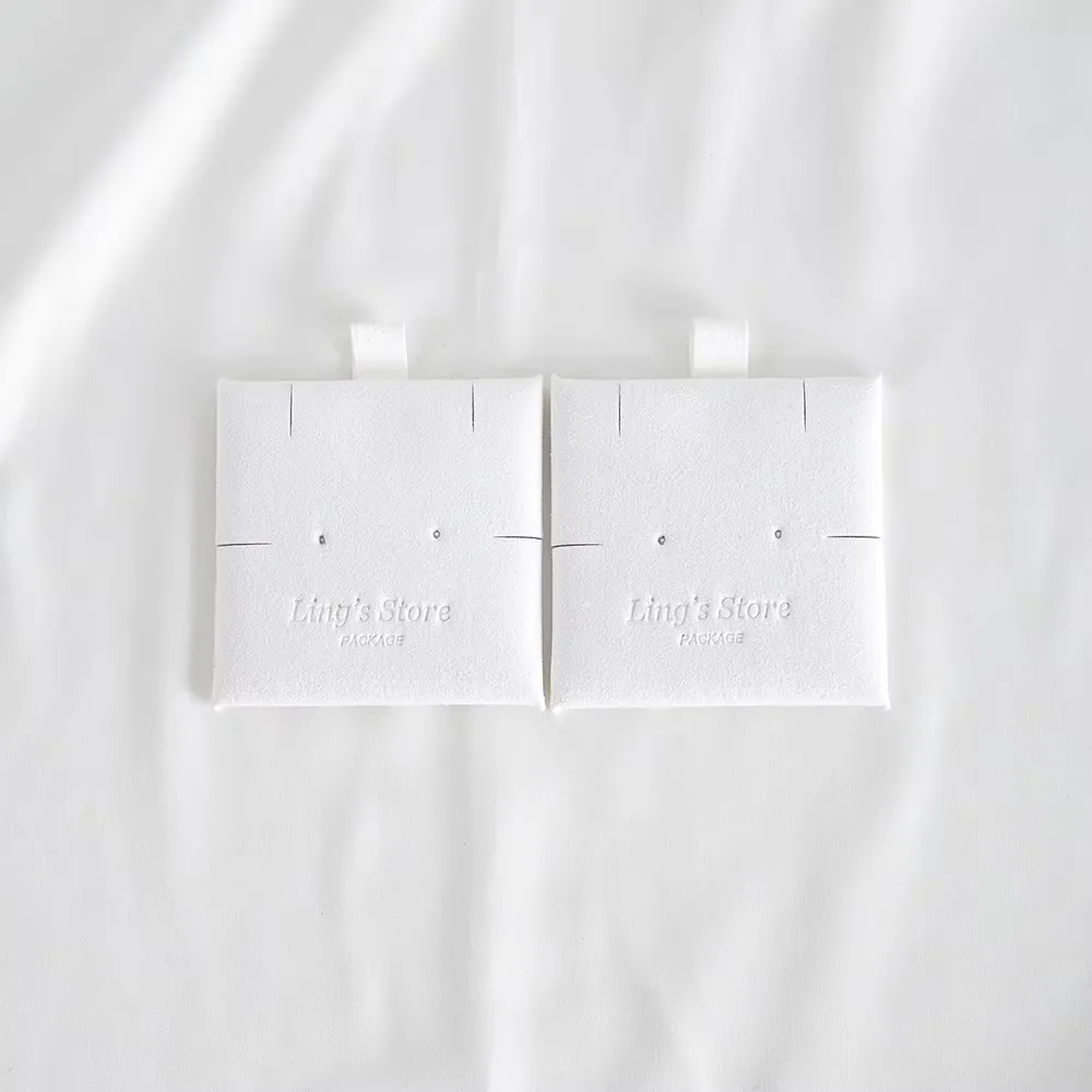 

100pcs Custom Logo Microfiber Trinkets Display Pads Earring Pendent Cards Debossed Brand Pouch Accessories Packing Gift Storage