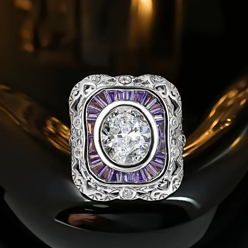 Anillo S925 de moda europea y americana con incrustaciones de corte Redion escudo retro tallado sueño noble púrpura T diamante cuadrado.