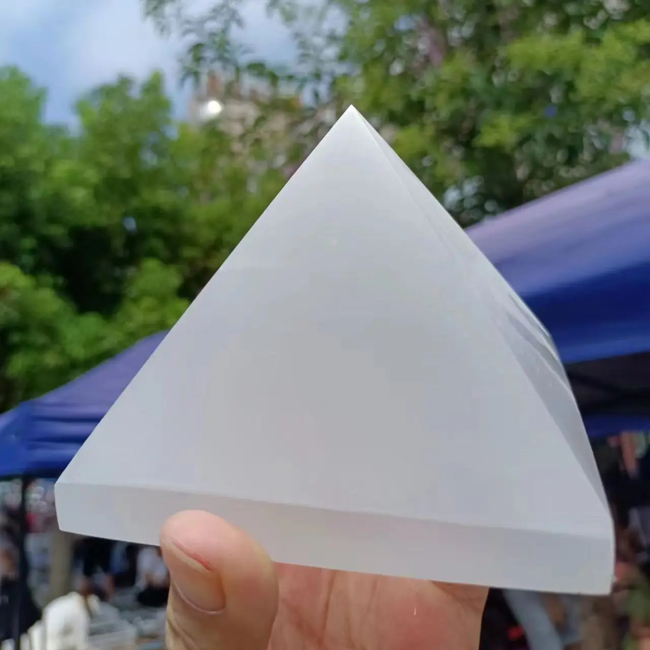 Amazing Natural Moroccan Transparent Gypsum Carved Pyramid Quartz Crystal Mineral Healing Home Office Degaussing Decoration