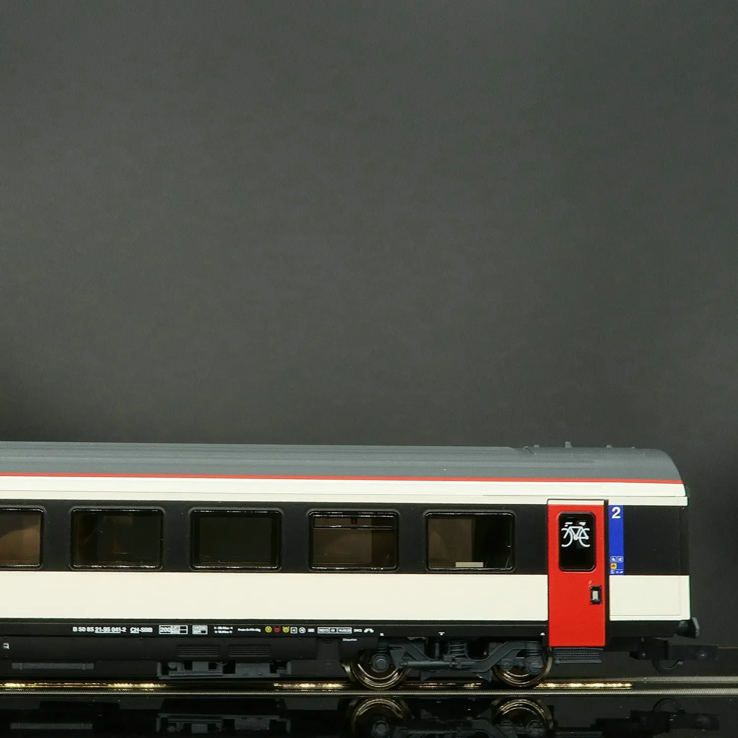 ROCO HO Type 1/87 Train Model Set 74474-5678 SBB 6th Generation Passenger Car 5-section Train Model Toy Gift