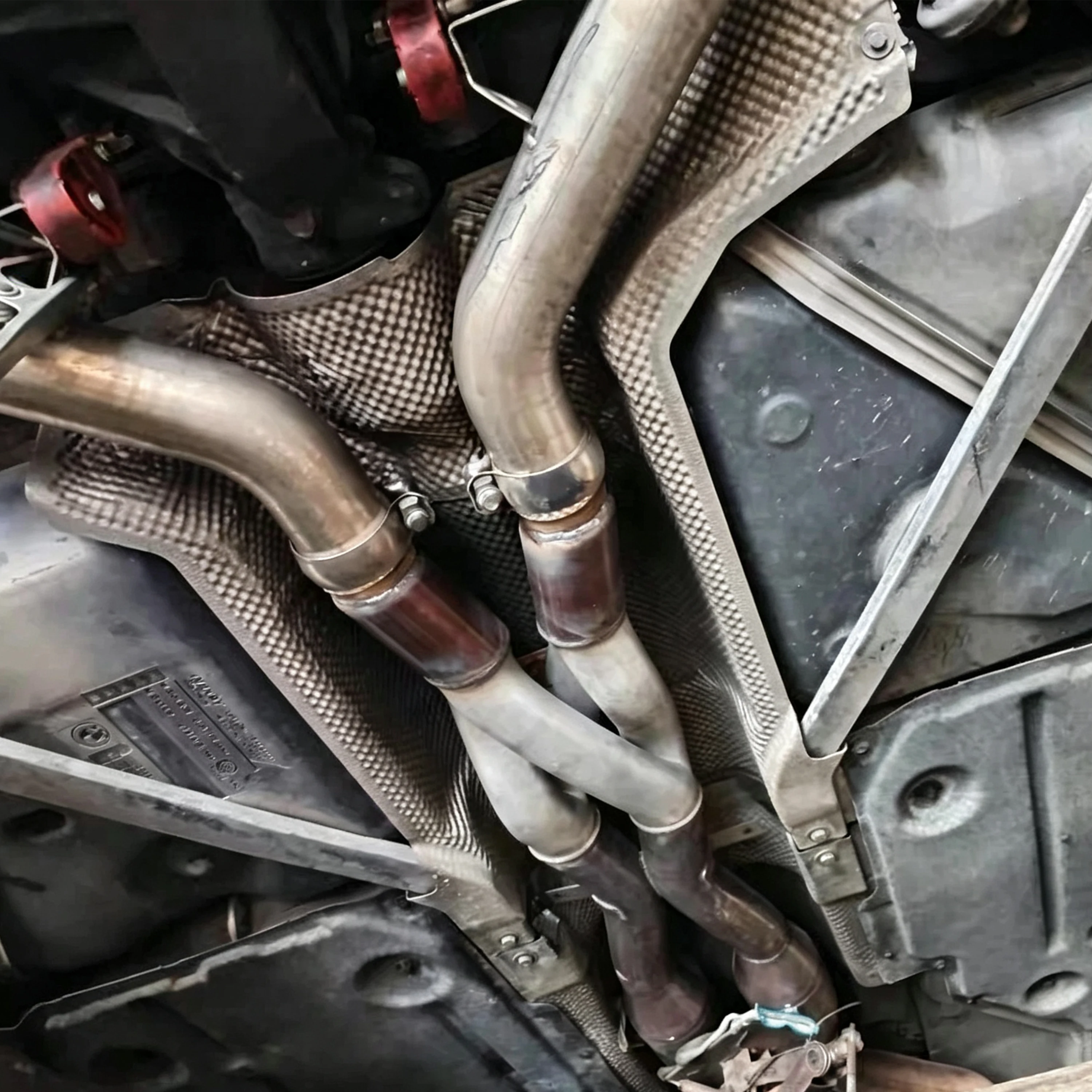 ACE Gleichlängen-Midpipe für BMW M3 G80 M4 G82 M2 G87 3.0T S58 mit Z-Rohr, freier Durchfluss, 70mm/2,5 Zoll Midpipe-Auspuffsysteme – Detail 10