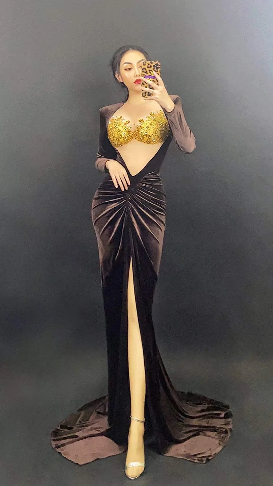 

High Slit Mesh Long Dress Stage Costume Women Black Wedding Party Celebration Dress Ladies Rhinestone Trailing Evening Gown