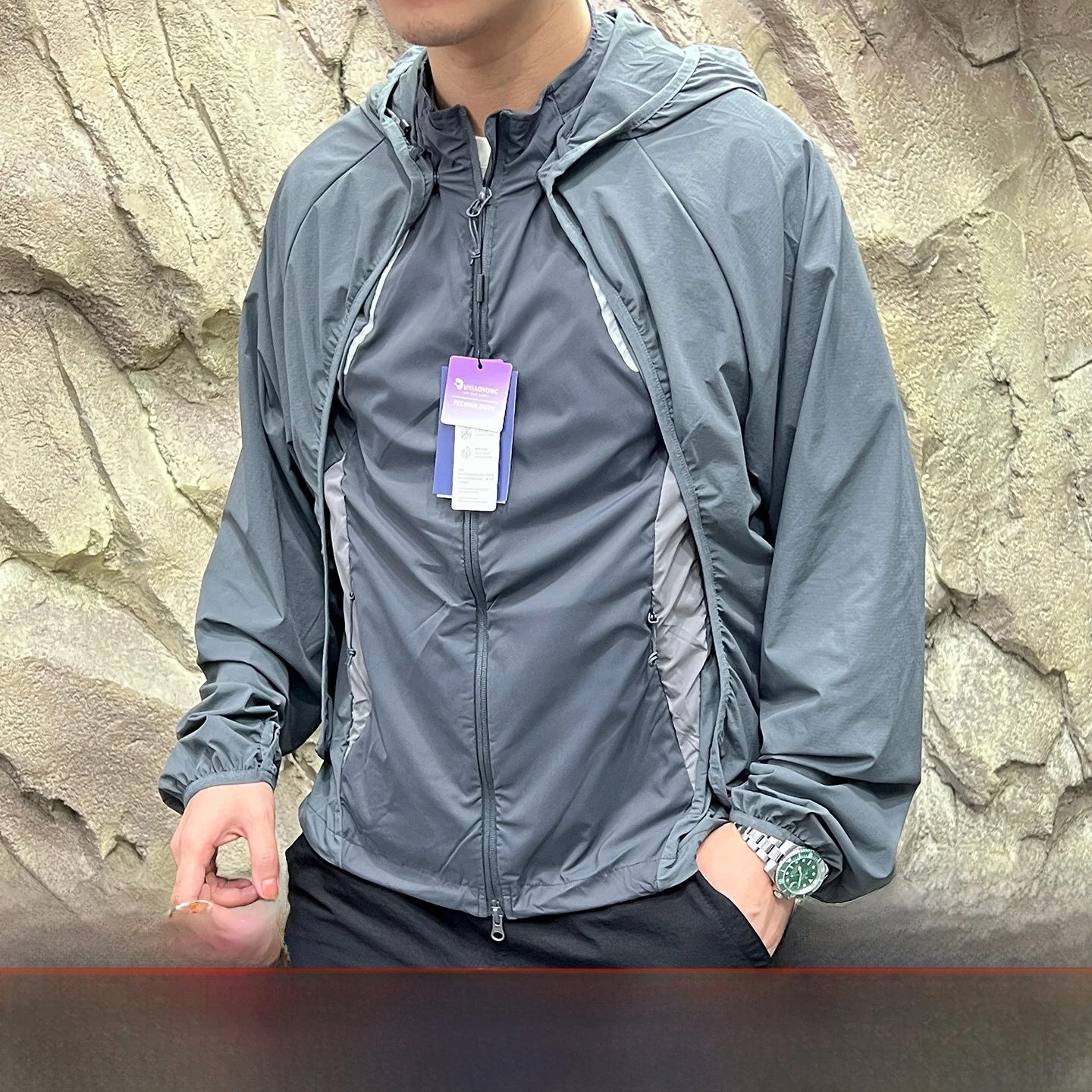 

Two-in-One Outdoor Cycling Jaet ex Faionable All-Season Travel Wear Youth Trendy Stand Fit Zipper Closure Color