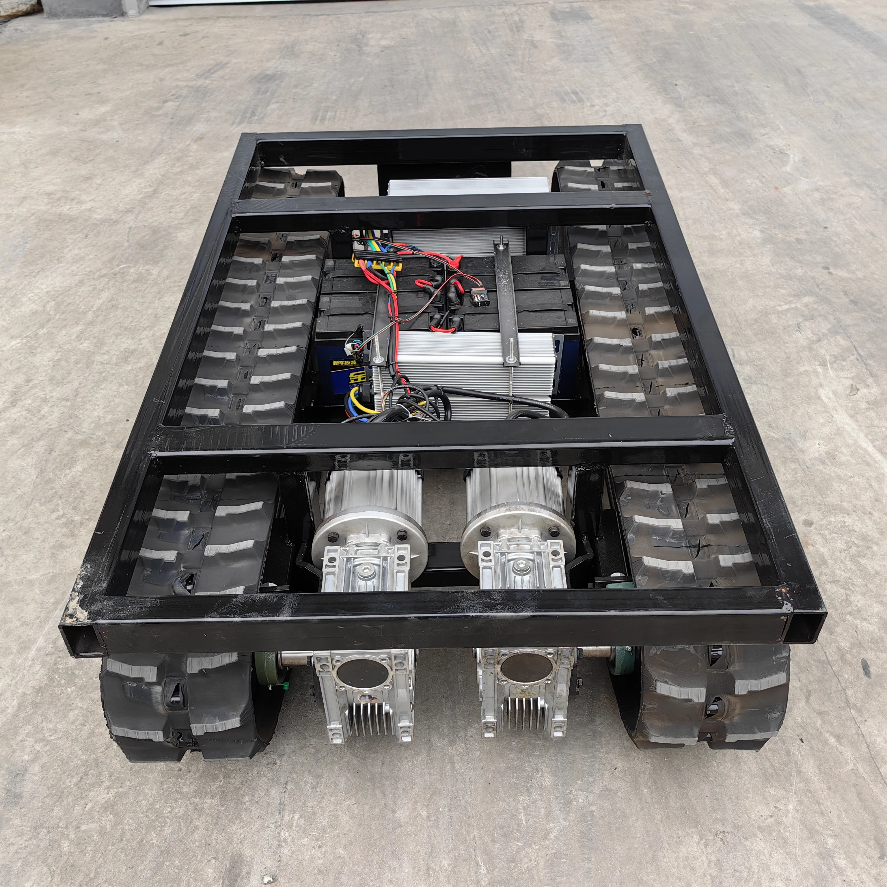 Universal Modified RC Tracked Chassis, Multifunctional Undercarriage Replacement Parts for Construction Excavator Machinery view 2
