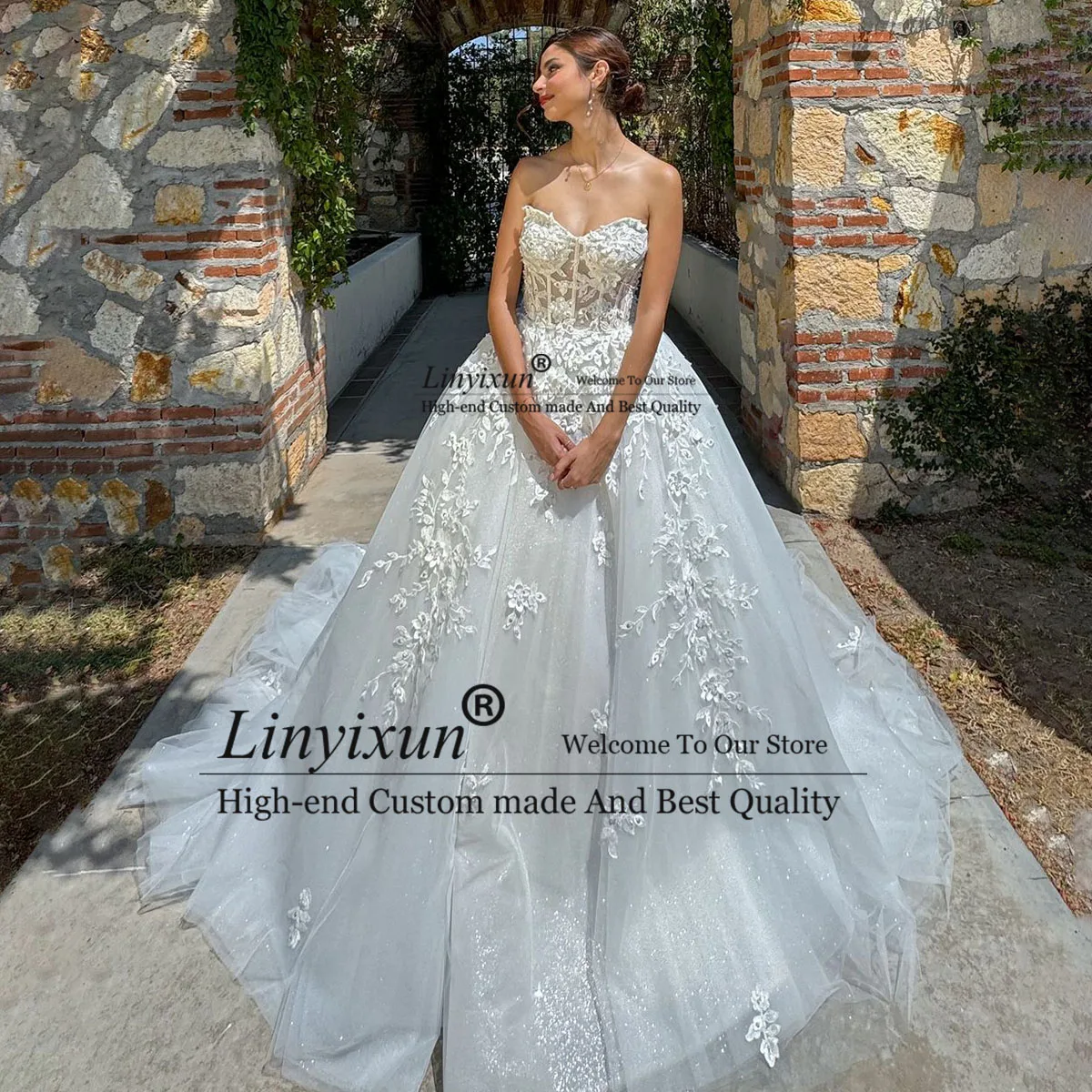 Exquisite Long A-line Wedding Dresses Applique Diamond Sleeveless Flowers Bridal Gown Sleeveless Brush Train Vestido De Novia