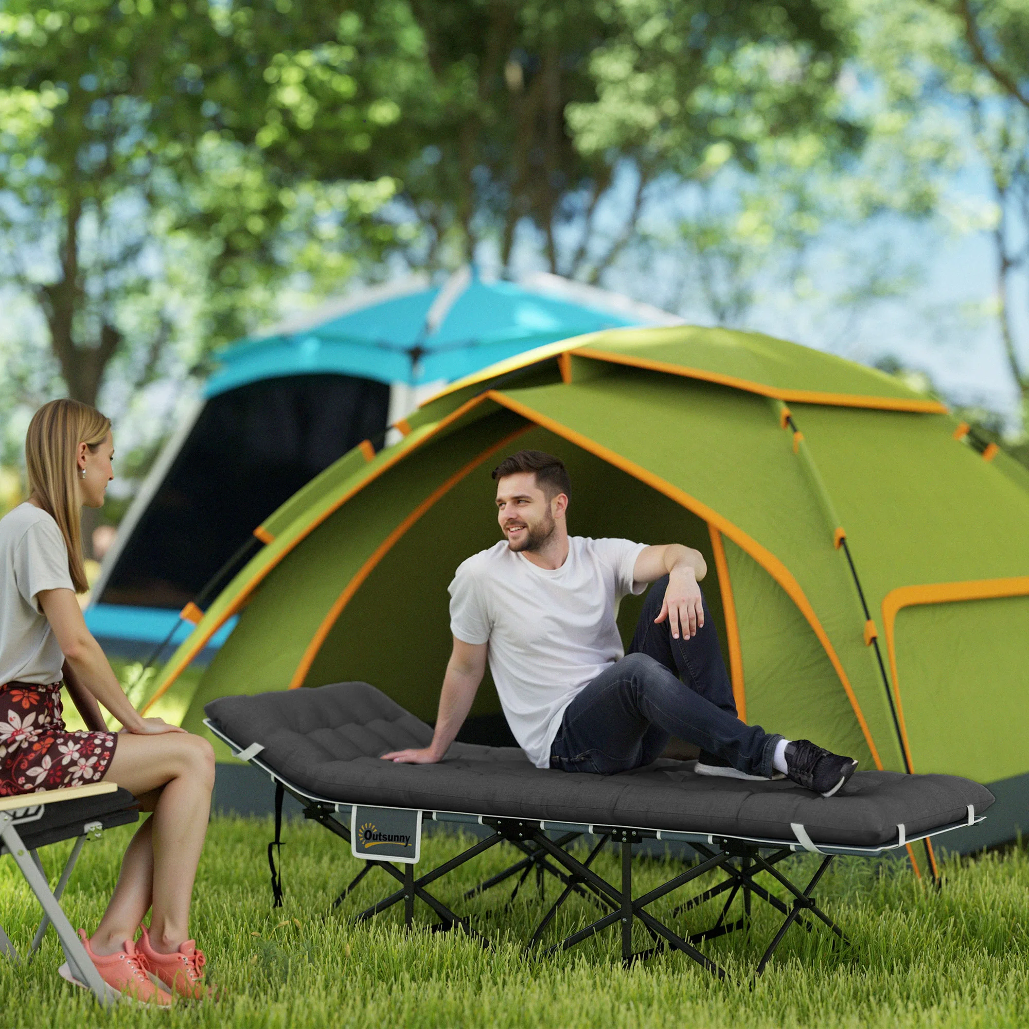 

Customizable Outsunny Cama Plegable Camping con Reposacabezas y Bolsa de Transporte
