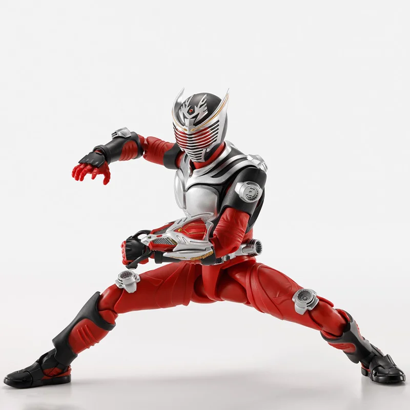 

【100% подлинные】В НАЛИЧИИ BANDAI SPIRITS, оригинальная фигурка Kamen Rider Ryuuki S.H.Figuarts S.H.Figuarts Shinkocchou Seihou