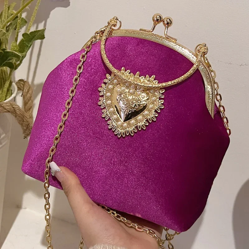 Retro Women Metal Love Decoration Lock Catch Clutch Silk Shell Clips Small Square Bags Simplicity Shoulder Bags Messenger Bags