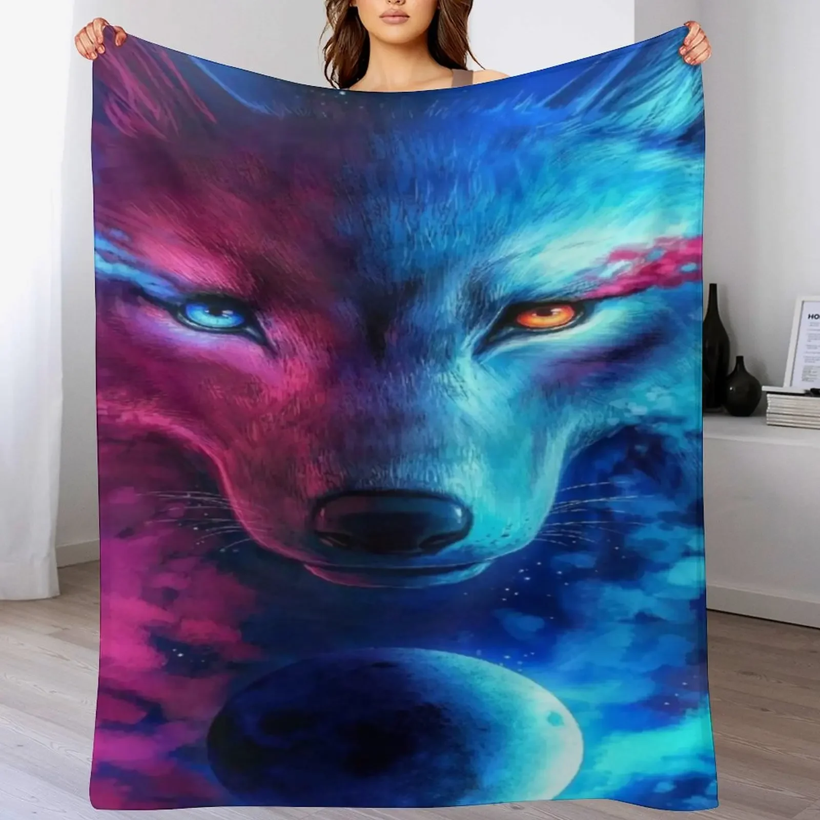 

Wolf different eye color Throw Blanket cosplay anime Decorative Sofas Sofas Decoratives Blankets