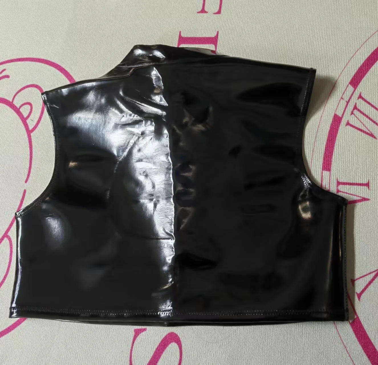 Women's Double Sided PU Leather Reversible Vest Catsuit Faux Latex Tank Top S-3XL Fashionable Sexy Hollowed-Out Corset Waistcoat