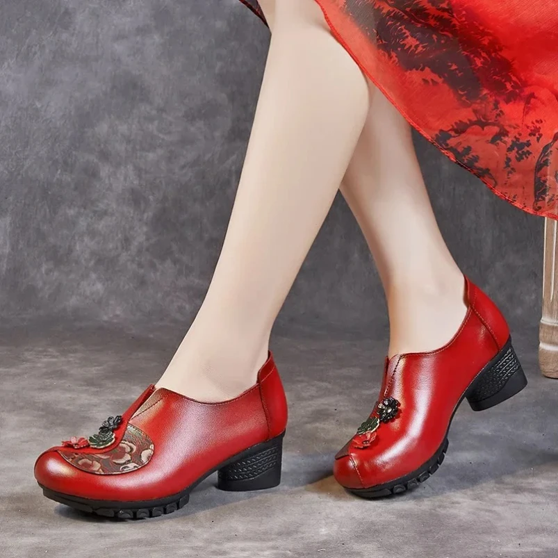 

2025 Ретро, натуральная кожа, этнические удобные весенне-осенние слипоны для мам, женские туфли на высоком каблуке с цветочным принтом, нескользящая мягкая подошва