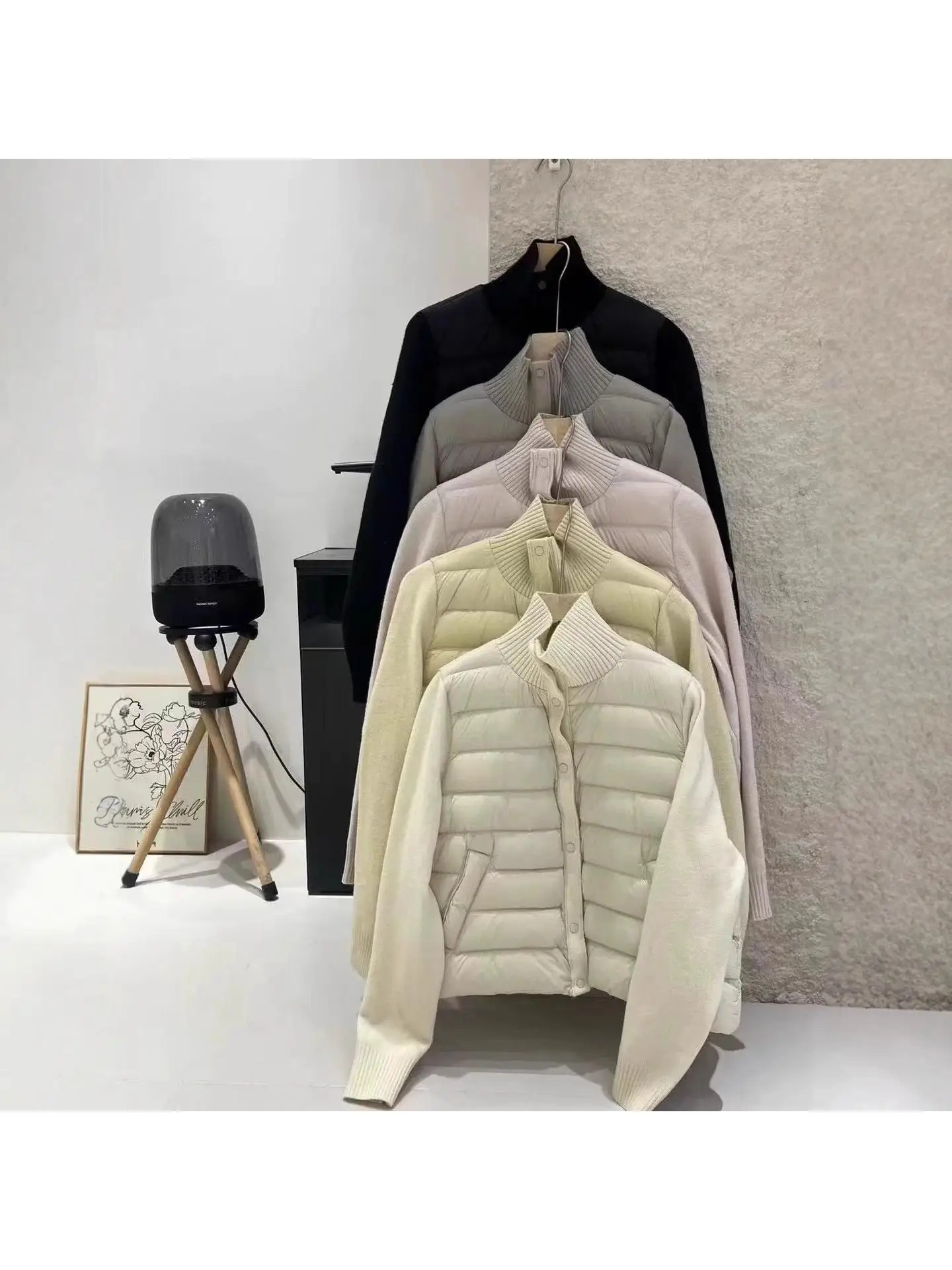 

Winter 2025 Women's Short Knitted Sleeve down Jacket Korean Style Slim Fit Nylon Fabric White Duck Feather Stand Collar Coat