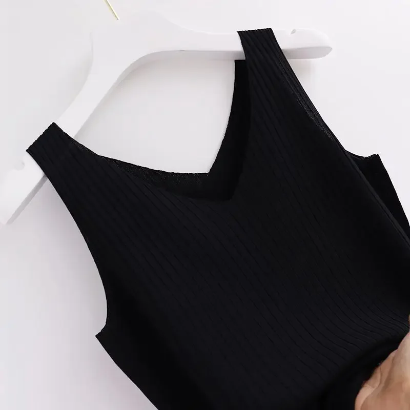 Loose V-Neck Camisole with Mesh Trim for Women, Sleeveless Tank Tops for Summer