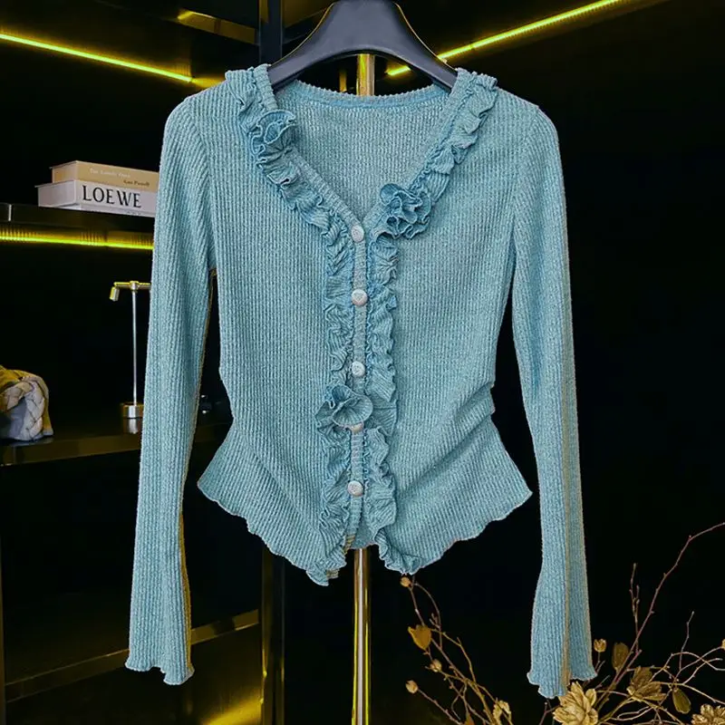 2025 Autumn New Lace Splicing V-neck Slimming Fashion Multi Functional Sky Blue Top