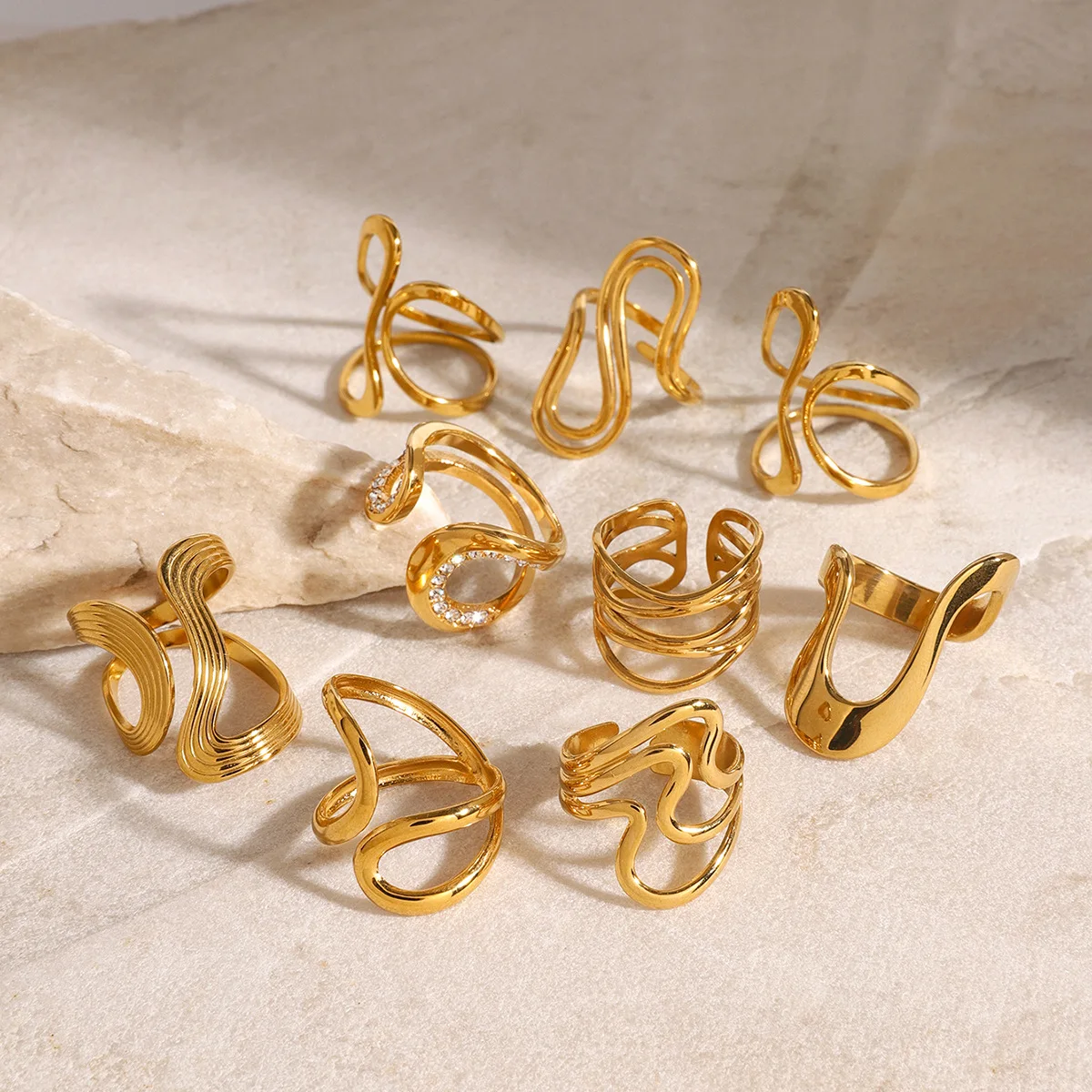 

Кольцо с экстравагантным дизайном, покрытое 18-каратным золотом, из титановой стали, премиум-класса, модный аксессуар