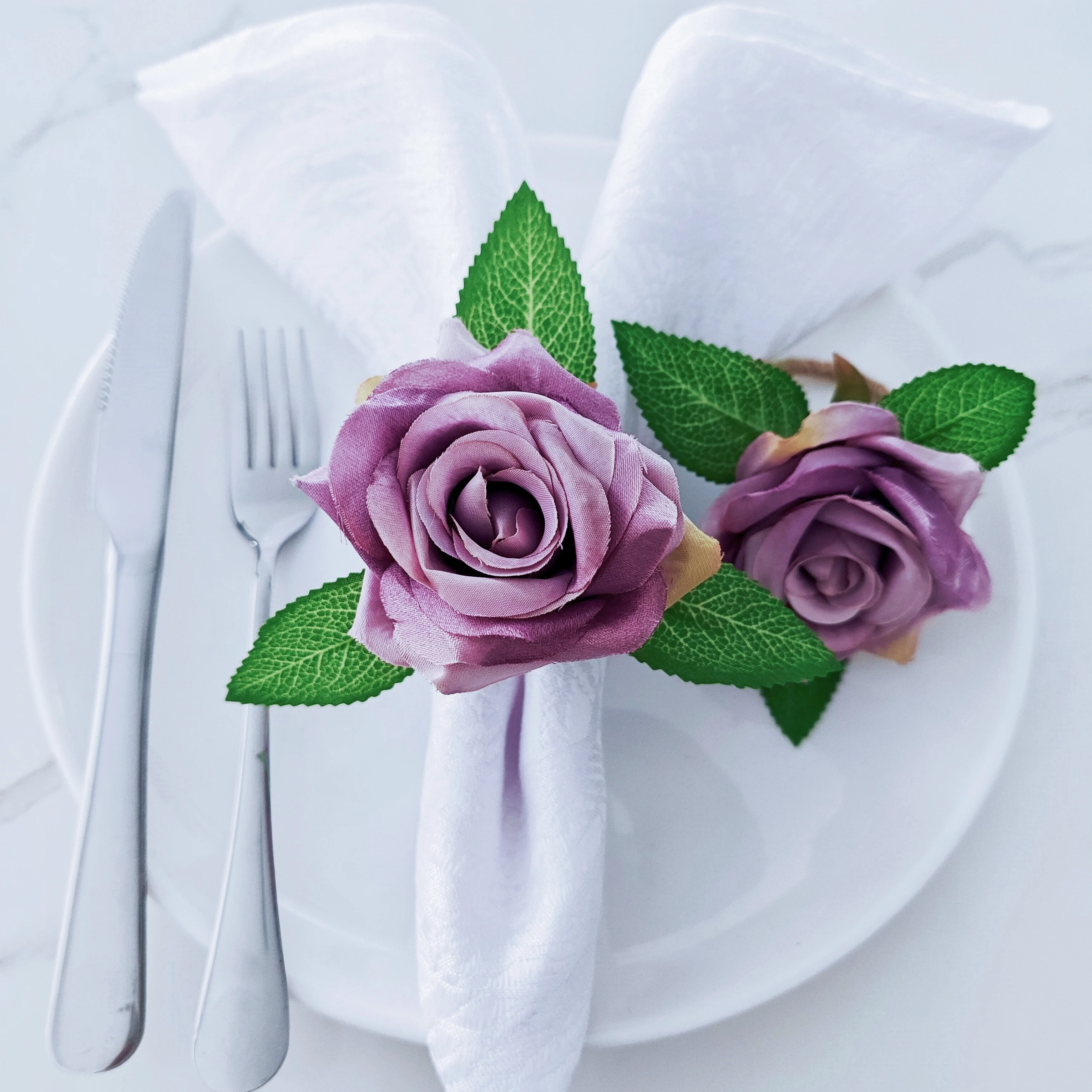 Napkin Rings 2/4/8 PCS Simulated Purple Flowers Napkin Rings Handmade Suitable For Table Decorations At Weddings And Gatherings