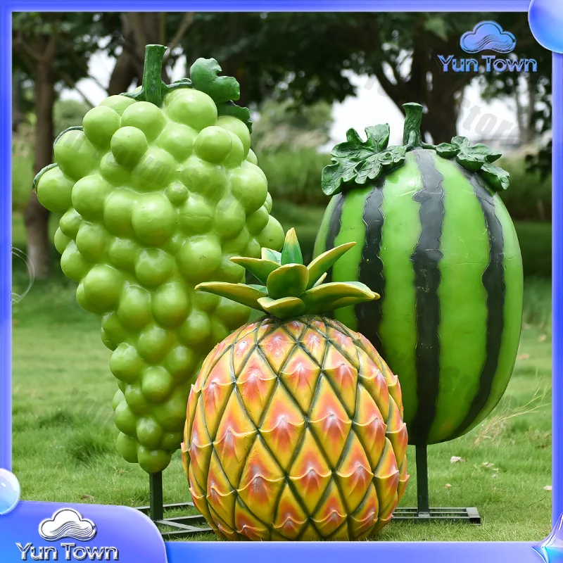 Outdoor simulation fruit fiberglass sculpture orchard kindergarten decoration strawberry grape model farm manor ornament