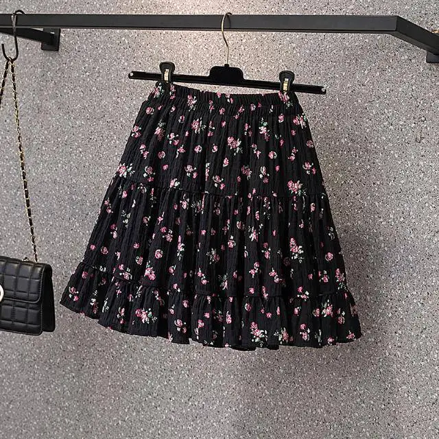 Falda ajustada Floral para mujer en primavera y verano, nueva falda coreana versátil para pastel, Falda corta holgada de cintura alta con volantes