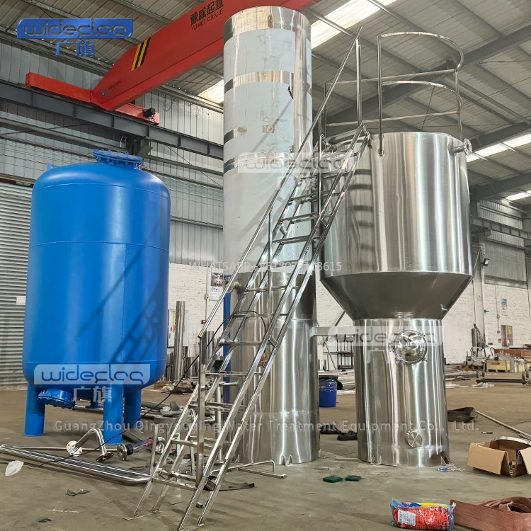 Trattamento dell'acqua potabile: serbatoio di purificazione dell'acqua a gravità con sistema di disinfezione dell'acqua