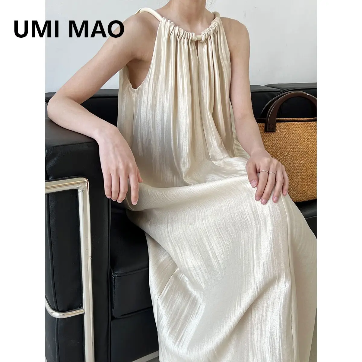 UMI MAO French Dress Haute Design With A Sense Niche Hanging Neck Strap Suspender Skirt Wide Truffle Shoulder Sleeveless Dresses