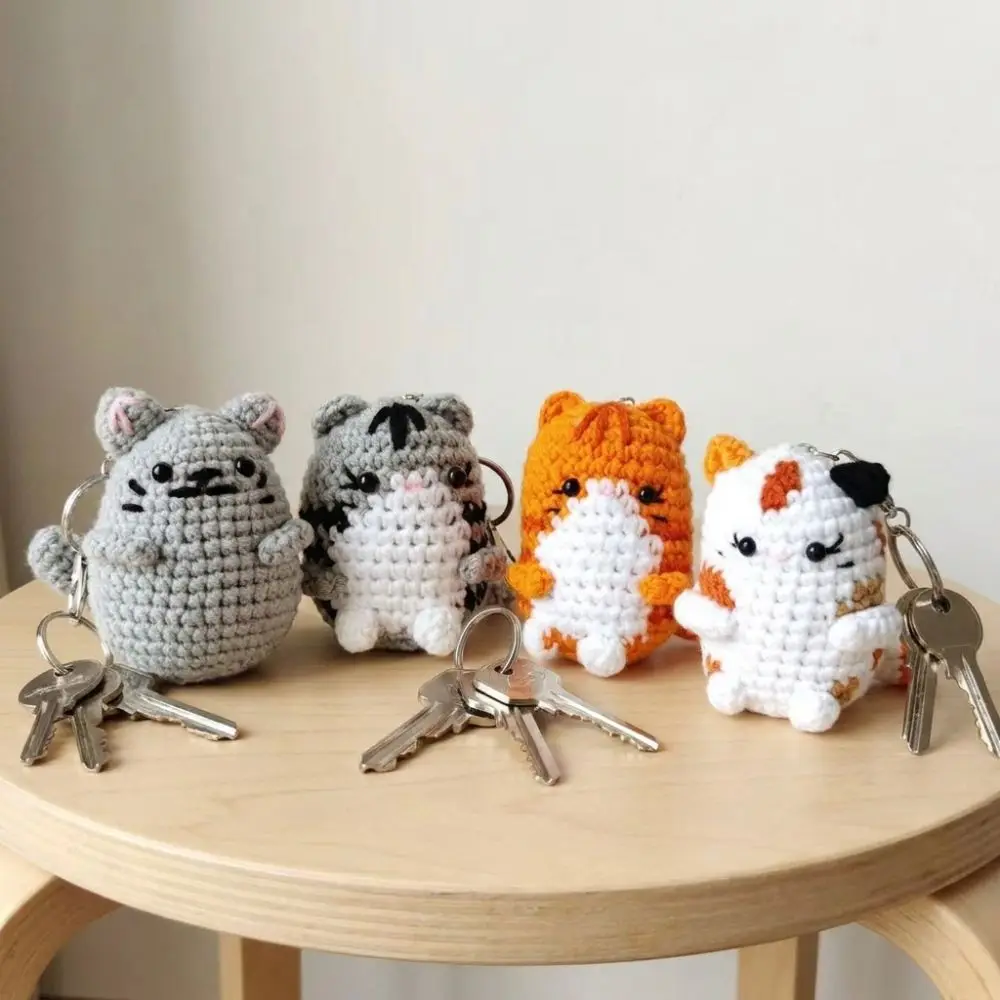Handmade Crochet Kitten Keyring Handwoven Mini Cat Doll Pendant Multi-color DIY Crafts Yarn Kitty Bag Charm for Women Girls