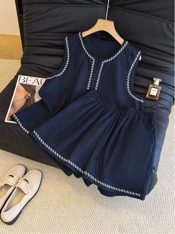 

Модный комплект из хлопка и льна с вышивкой, круглый маленький жилет с эластичной резинкой на талии, широкие брюки, свободные брюки большого размера...