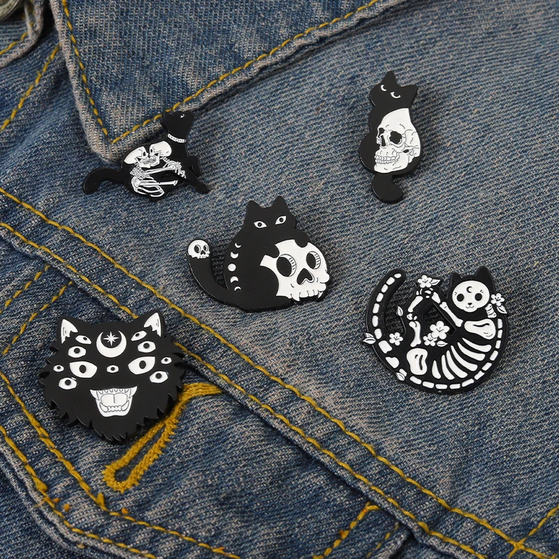 Plum Blossom Skull Enamel Pins Witchcraft Moon Cat Lion Gothic Badge Skeleton Brooches Lapel Bag Punk Jewelry Gift Drop Shipping