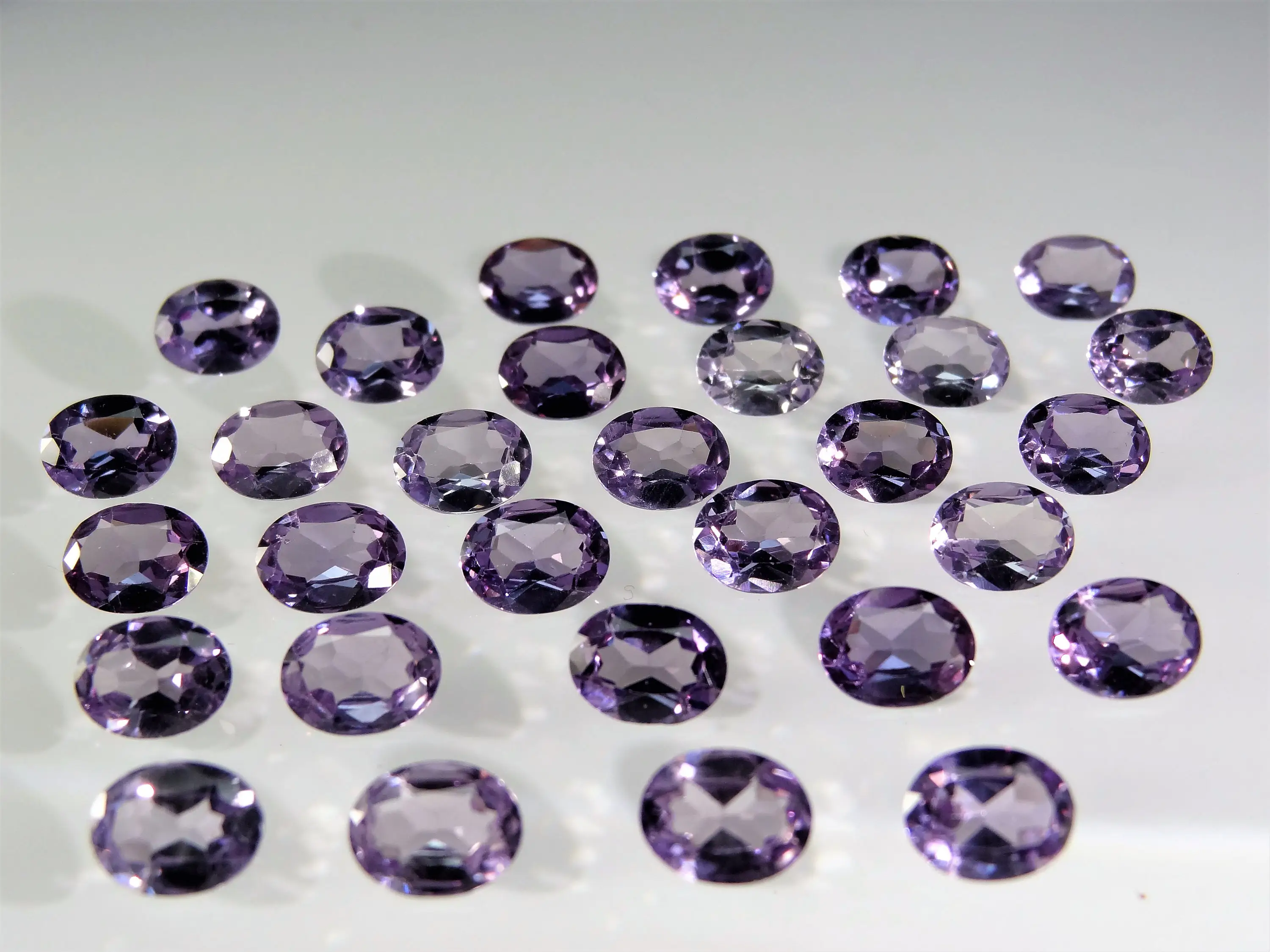 Color Change Russian Lab-Created Alexandrite Purple Blue Green Sapphire Oval Faceted Lab Grown Synthetic Corundum SIZE CHOICE