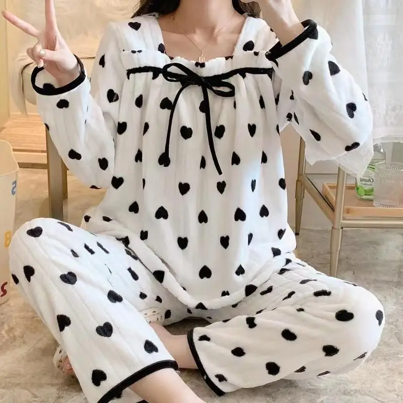 

Модная домашняя одежда из плотной коралловой шерсти, милая, теплая, фланелевая, сексуальная, утепленная, женская одежда для сна, студенческий комплект домашней одежды, новый стиль