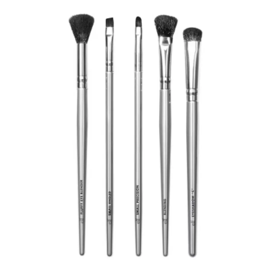 

Набор кистей Smoky Eye — 5 предметов — наносит и смесь цветов для классического образца дымчатого глаза, мягкий и легко чистится.
