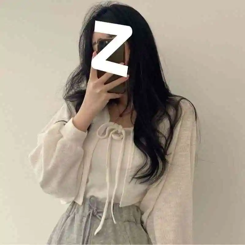 

Летняя ультракороткая женская куртка-ветровка с длинными рукавами и юбкой-сарафаном в гонконгском стиле