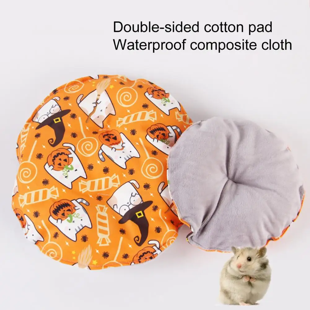 

Hamster Bed Cozy Non-slip Washable Halloween Pumpkin Shaped Squirrel Hamster Nest Pet Accessories