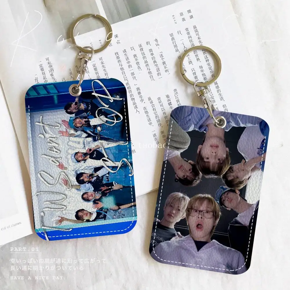 Beliebte Kpop Group T-Tws Kartenhalter Student ID Card Schutzhülle Hüllen Student Campus Access Cards Schlüsselanhänger Anti-Verlust