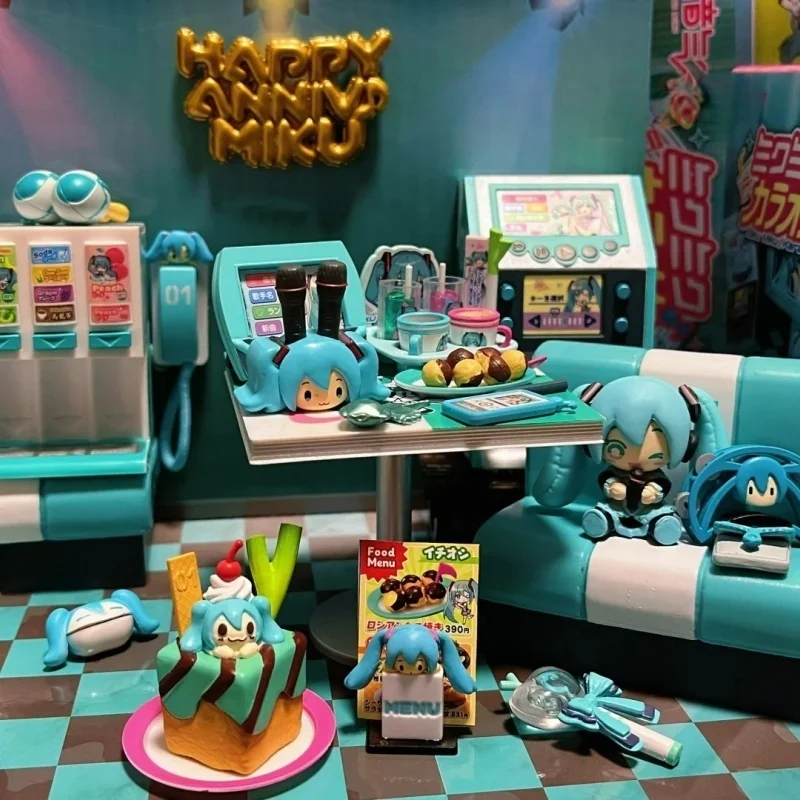 ของเล่นโมเดล Hatsune Miku ชุด Night Sky Story และห้องคาราโอเกะ แบบสุ่ม น่ารัก สไตล์อนิเมะ ของสะสม ของขวัญคริสต์มาส