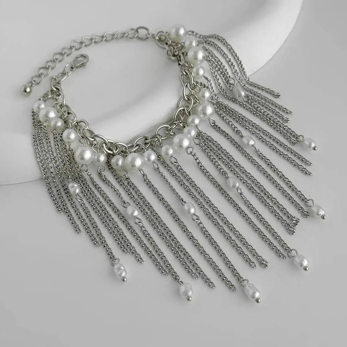 Fashion Handmade Imitation Pearl Metal Tassel Bracelet for Women Creative Simple Jewelry Accessory New Year Gift