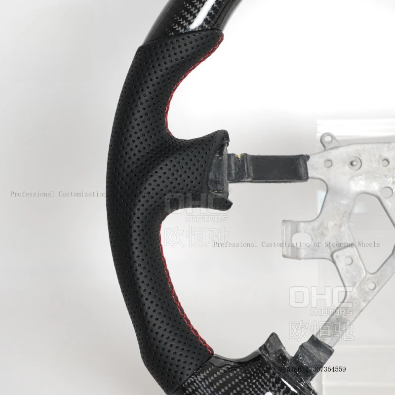 New  2013-2020 for Nissan Patrol Y61 car steering wheel modification and upgrade to a sporty carbon fiber SUV steering wheel