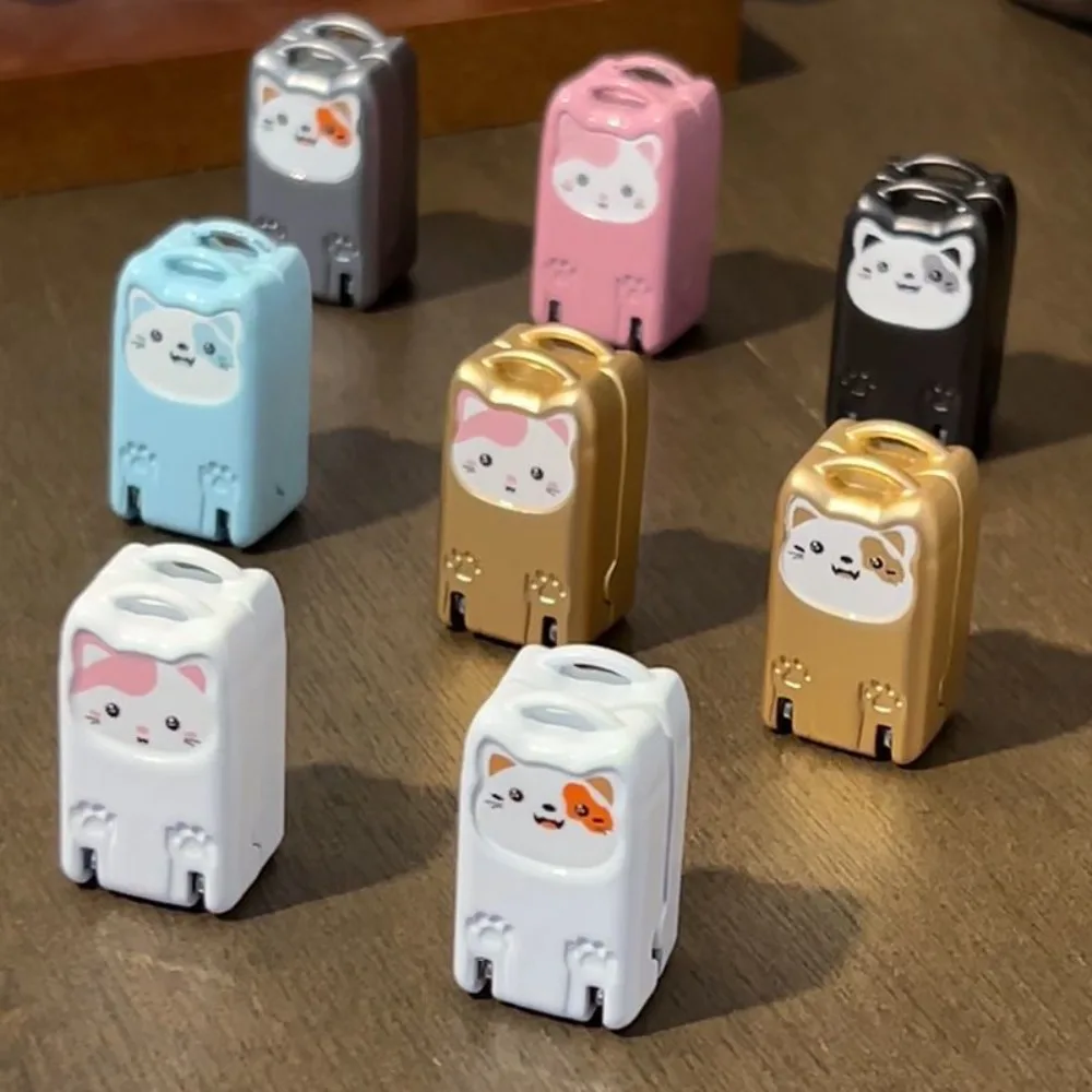 

1pcs Exquisite Kitten Keychain Foldable Nail Cutter Stainless Steel Nail Clippers Rotary Toenail Fingernail Manicure Trimmer