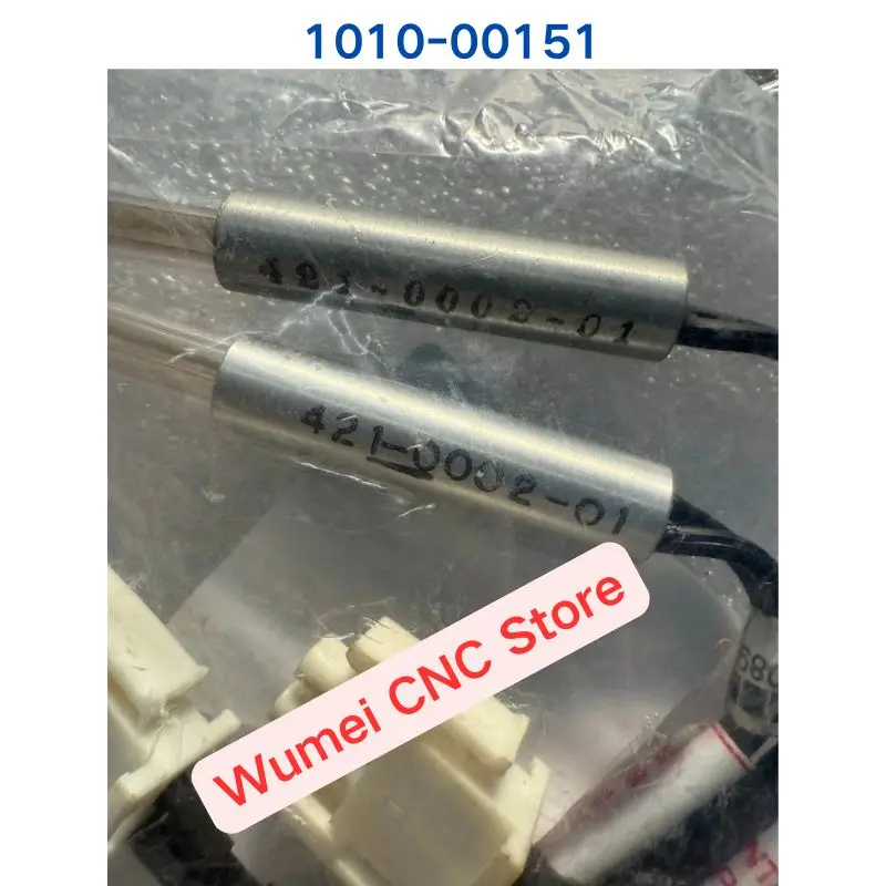 No packaging 1010-00151 LAMP UV OZONE FREE 254NM 421-0002-01 a piece of
