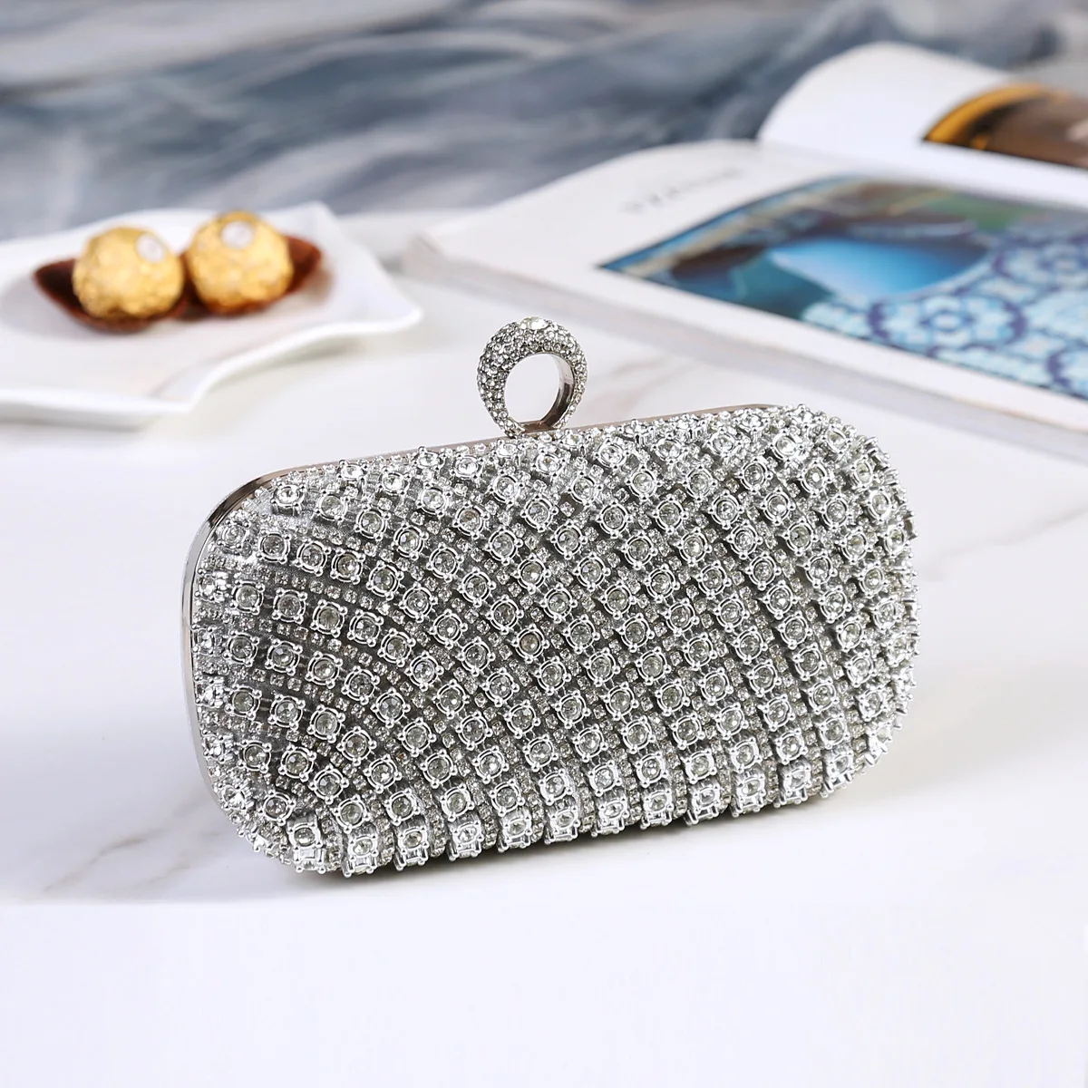 Rhinestone covering surface exquisite ladies party clutch bag silver color circular ring evening bags