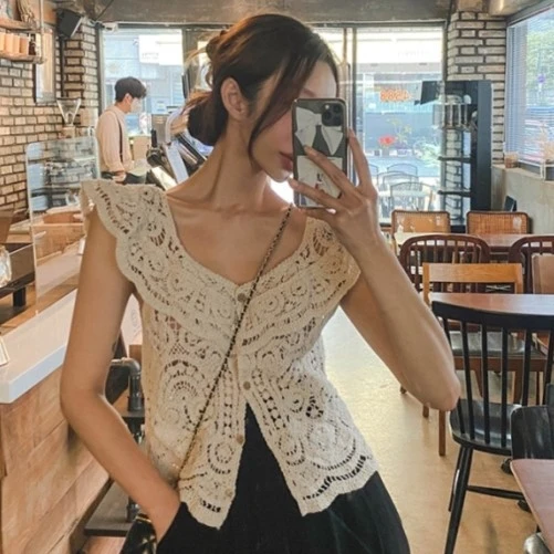 Korean Chic Sleeveless Knitted Tops 2024 Summer Fashion Hollow Hook Flower Blouse Elegant Lotus Leaf Collar Women Shirt