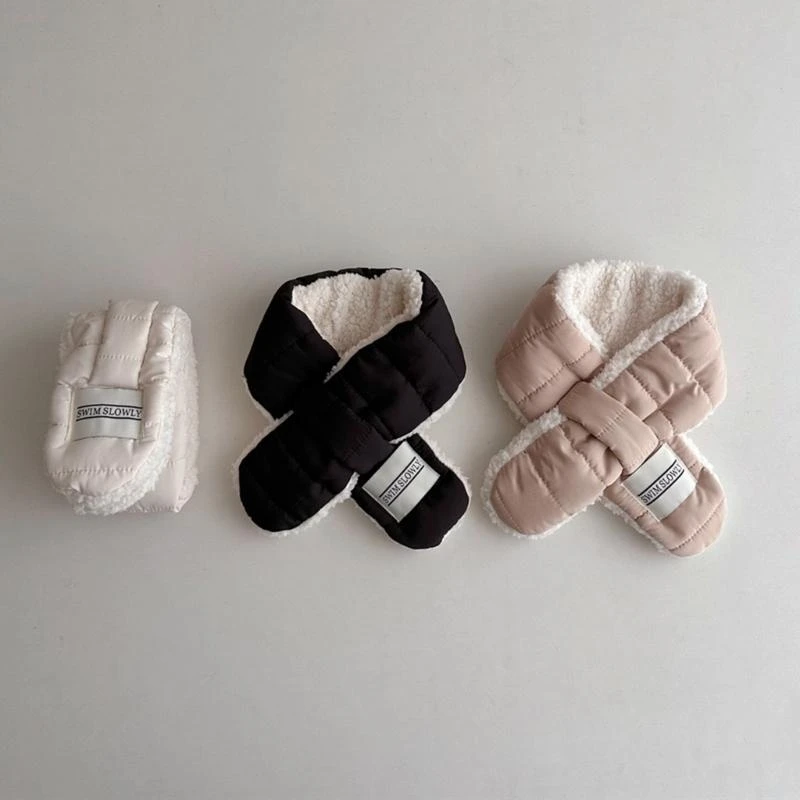 Fashionable Plush Scarf Lovely Kids Fleece Neck Wrap Neck Warmer Versatile