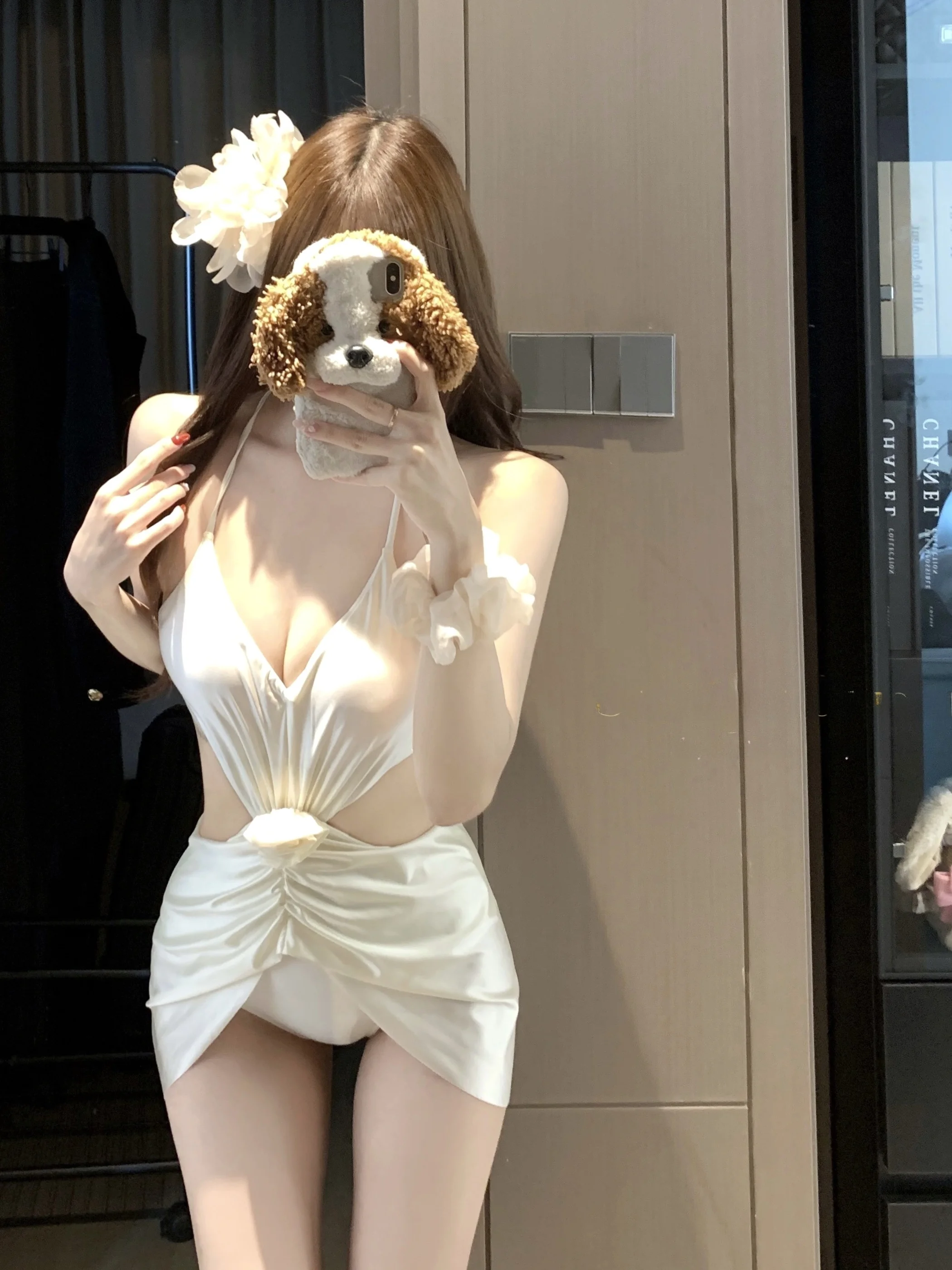 Stunning Atmosphere Sensation Hot Spring White Satin Rose One-Piece Swimsuit Women's Hollow Knot Slimming Holiday Wear