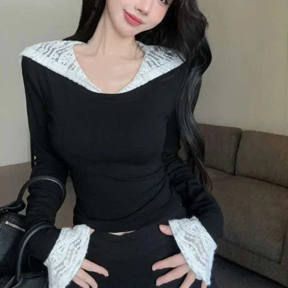 

Casual Commuting Black Lace Stitching T-shirt Lace Stitching Black Top Hoodie Autumn And Winter Solid Color Pattern