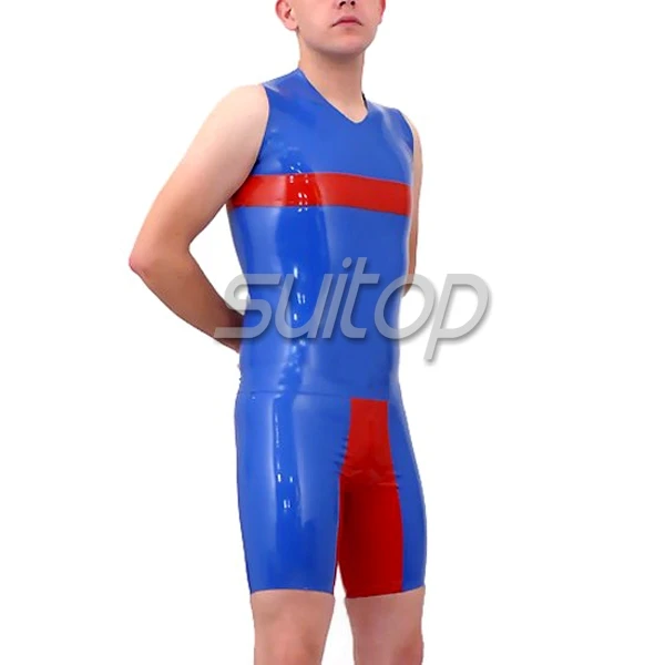Костюм, тяжелая резиновая форма с топом и шортами.