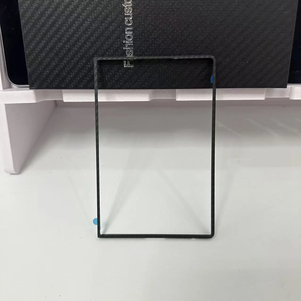 Dla Samsung Galaxy Z Fold 8 Wide 600D Etui ochronne z teksturą włókna węglowego z magnetycznym zawiasem, kompatybilne z bezprzewodowym ładowaniem Magsafe. — zdjęcie produktu 5