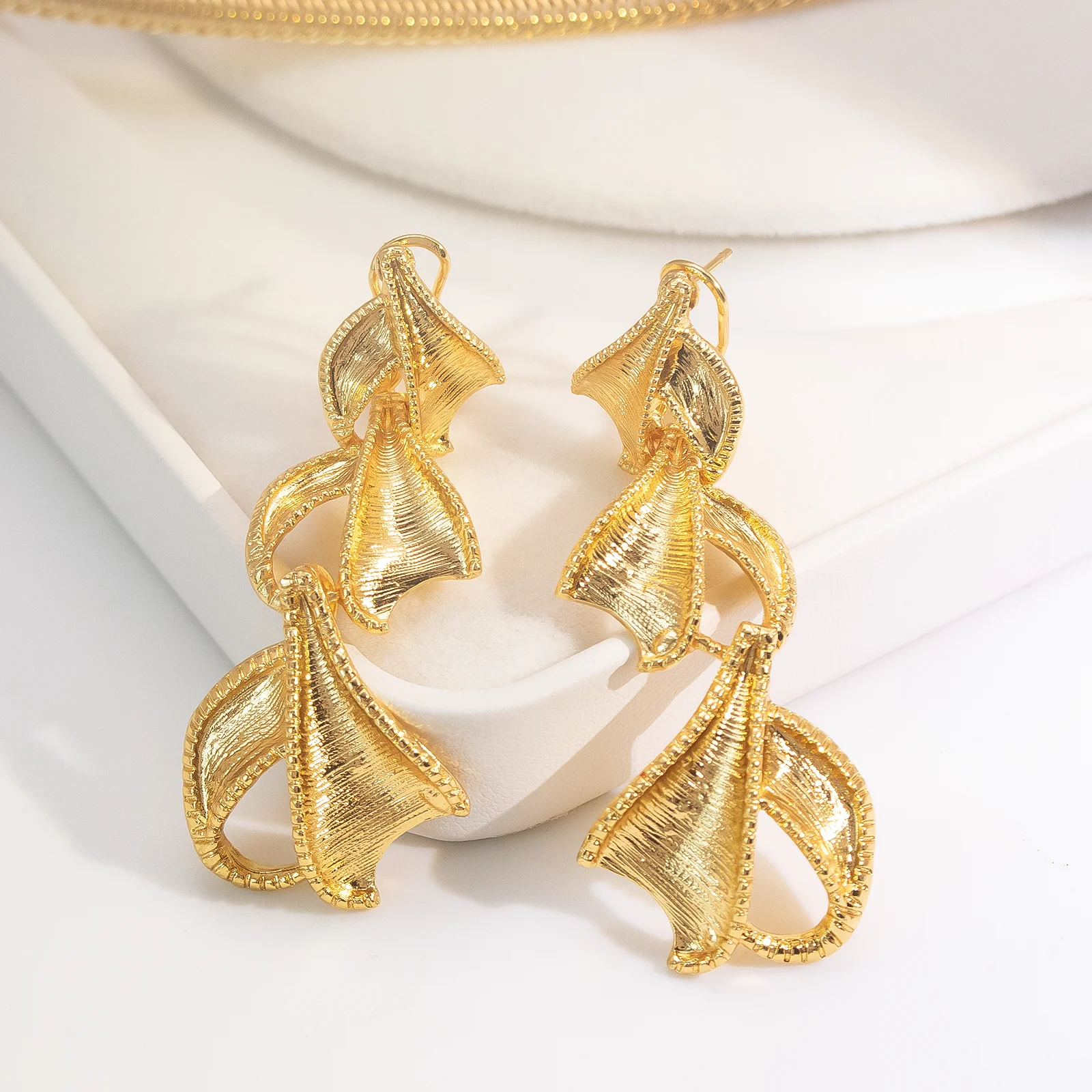 

YTJX 2025 Trendy New Chic Three Tone Piercing Earrings Romantic Bow Knot Stud Earrings For Women Party Jewelry Gift Christmas