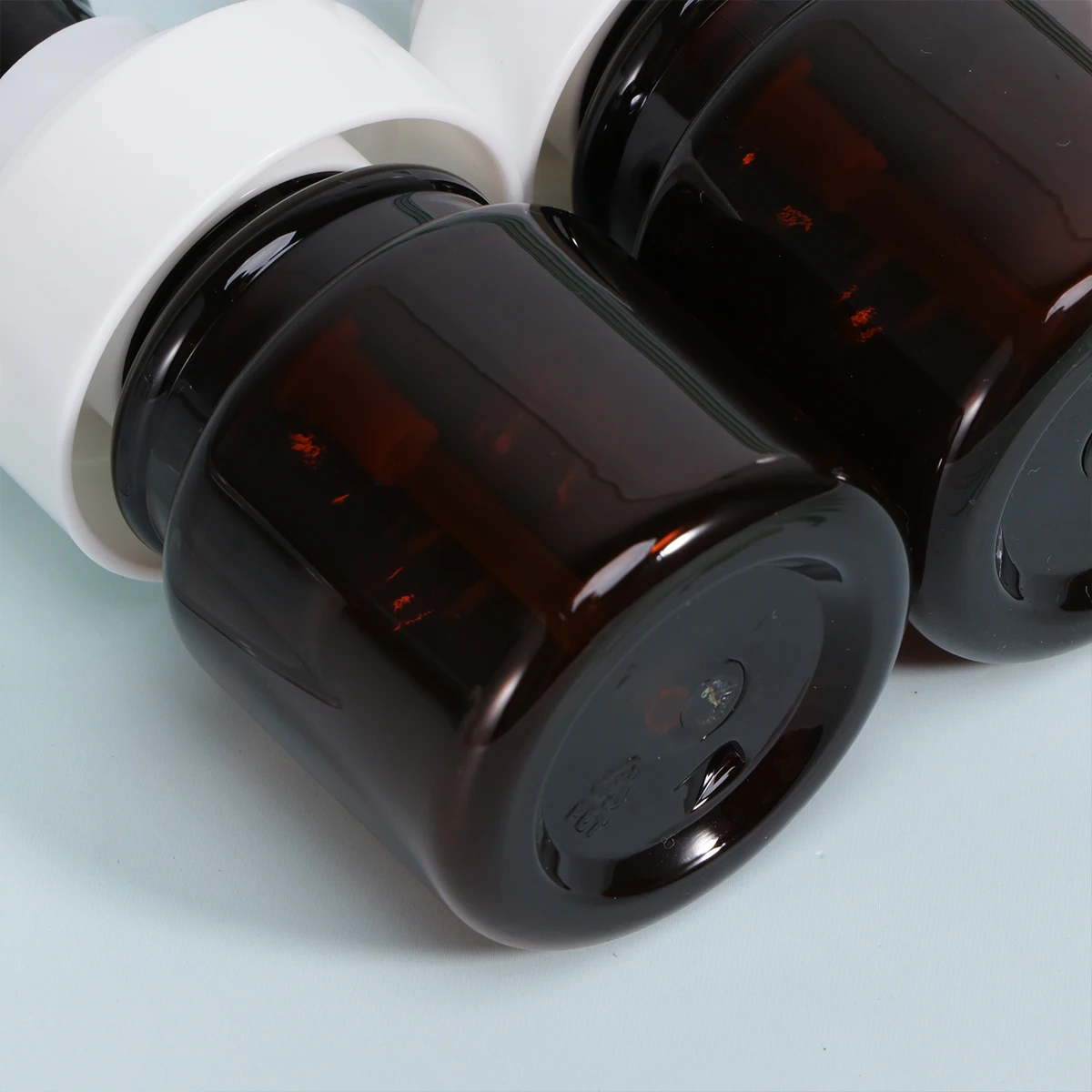 

3Pcs Empty Pump Bottles Brown Protection Bottle Essential Oil Bottle Portable Travel Container Nail Oil Storage