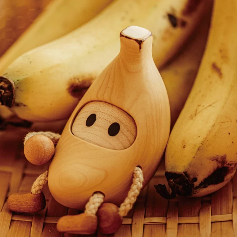 

Creative, Cute and Original Design of Solid Wood Banana Decorations, High End Gift Home Decoration