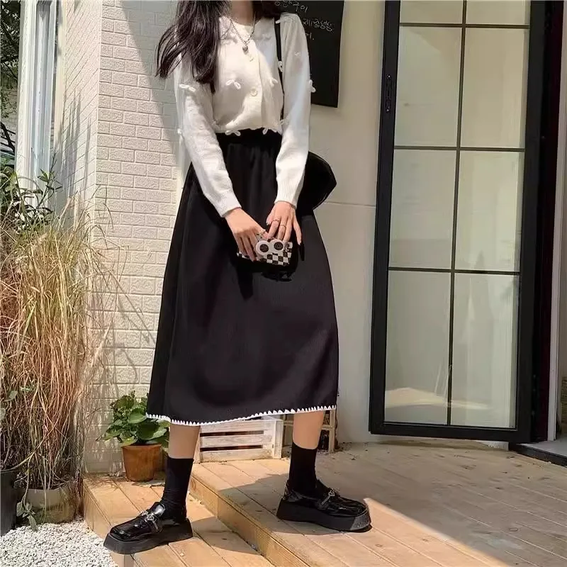 Black Knitted Half Skirt Women's pring 2025 New Design Lace High Waist Fashion Trend Youth Showing Thinness, A-line Skirt